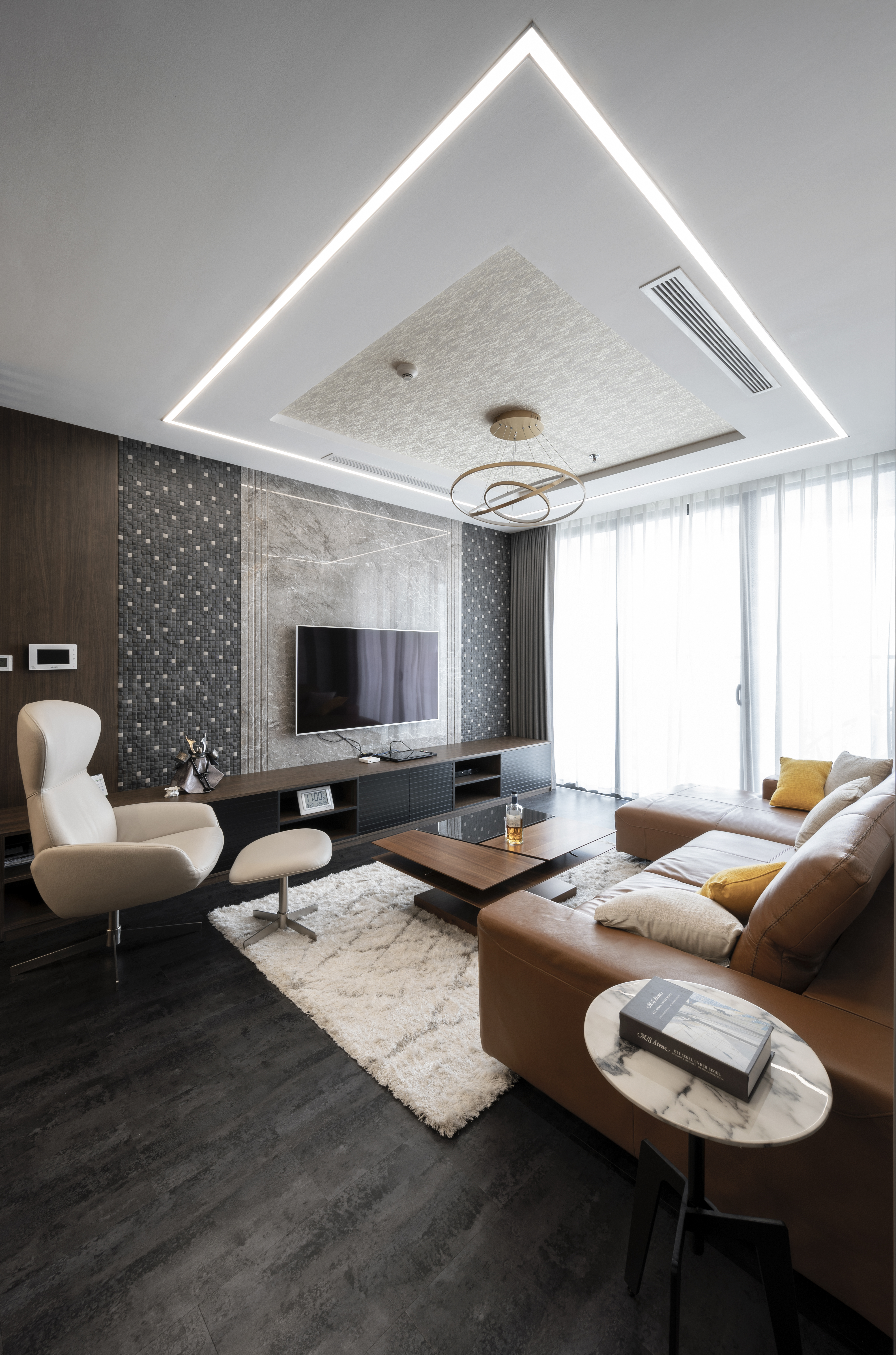 APARTMENT 2